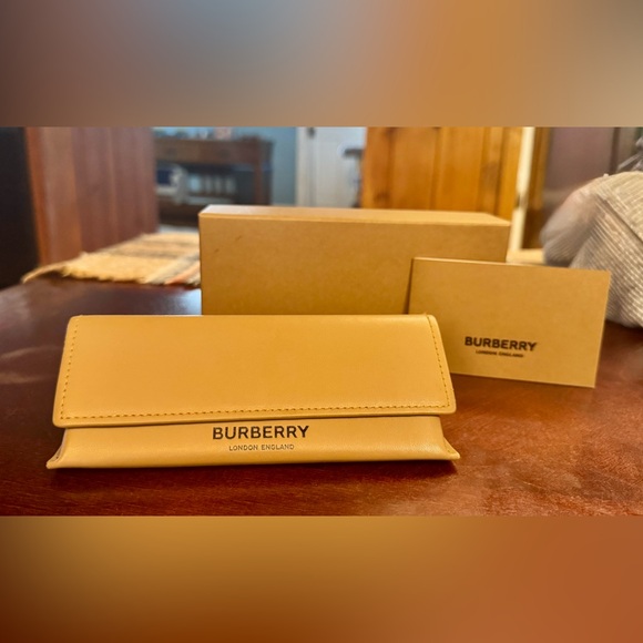 New Authentic Burberry B 2337 3852 Eyeglasses - Picture 5 of 6